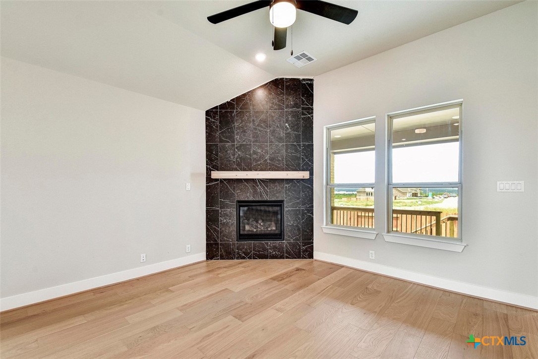 5025 Kimble Way Property Photo 11