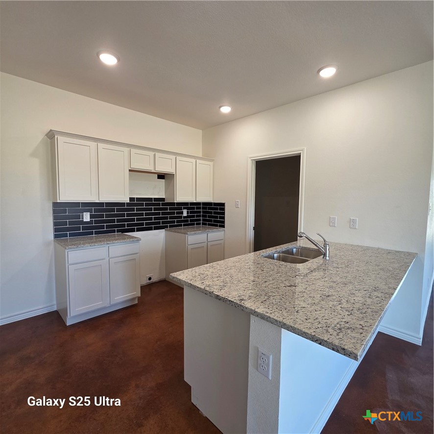 6104 Rocky Rose Road Property Photo 9