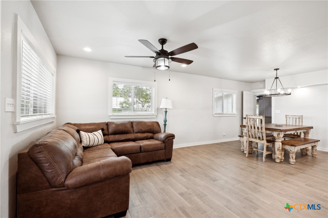 5530 Us Highway 90a Property Photo 5