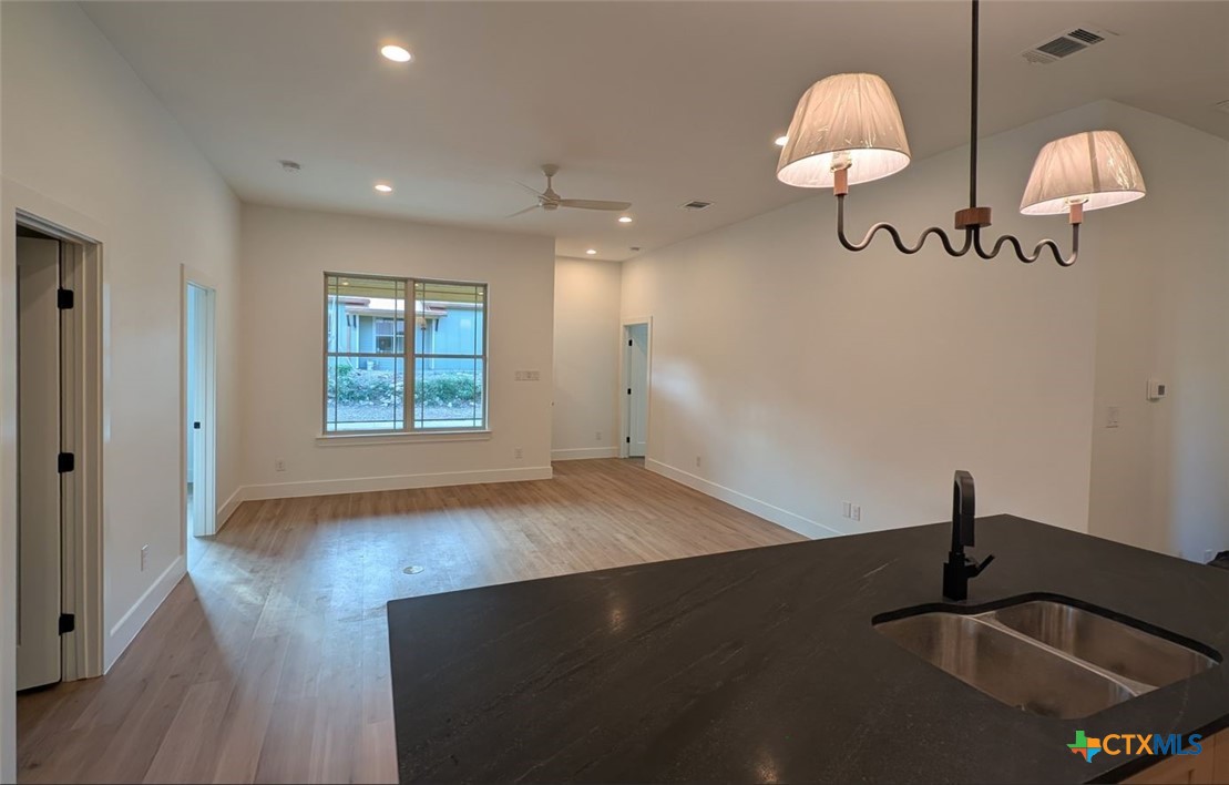 1106 Chestnut Street A Property Photo 8