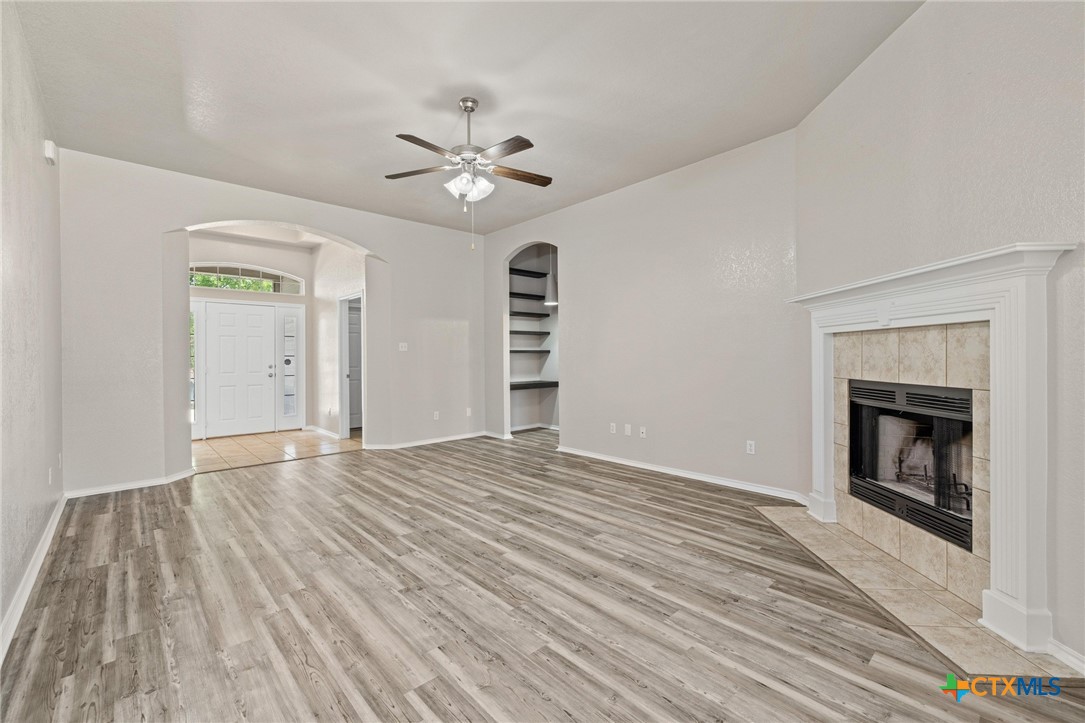 7617 Amber Meadow Loop Property Photo 7