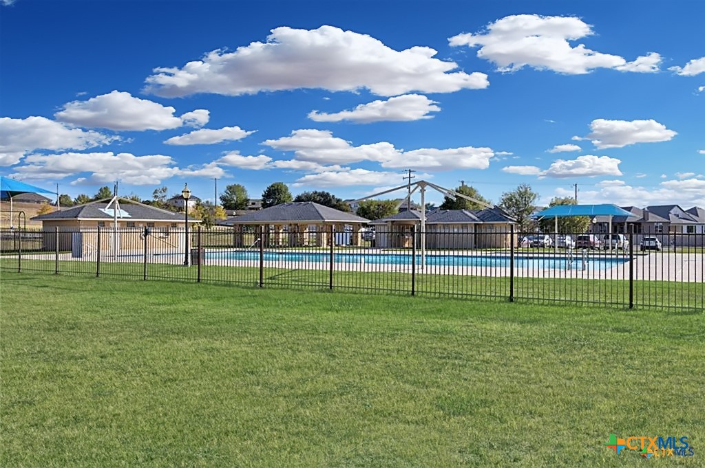 7617 Amber Meadow Loop Property Photo 30