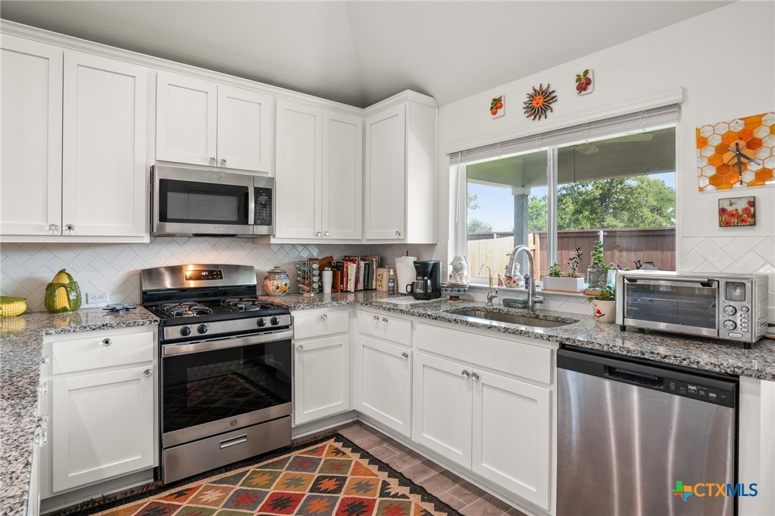 128 Riverhill Drive Property Photo 10