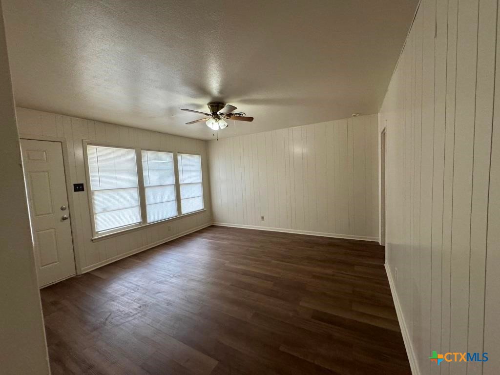 1109 Estelle Avenue Property Photo 17