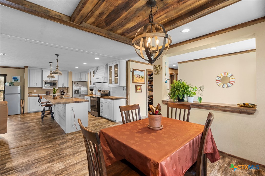 498 William Pettus Road Property Photo 14