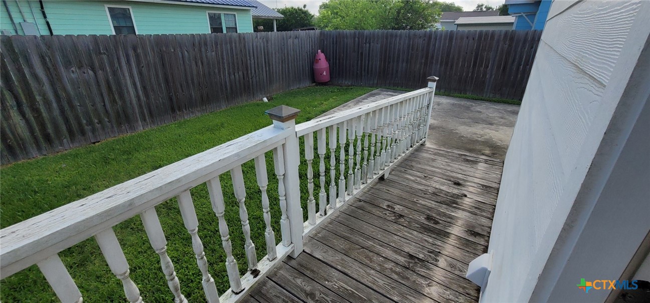 101 E Saint Louis Avenue Property Photo 18