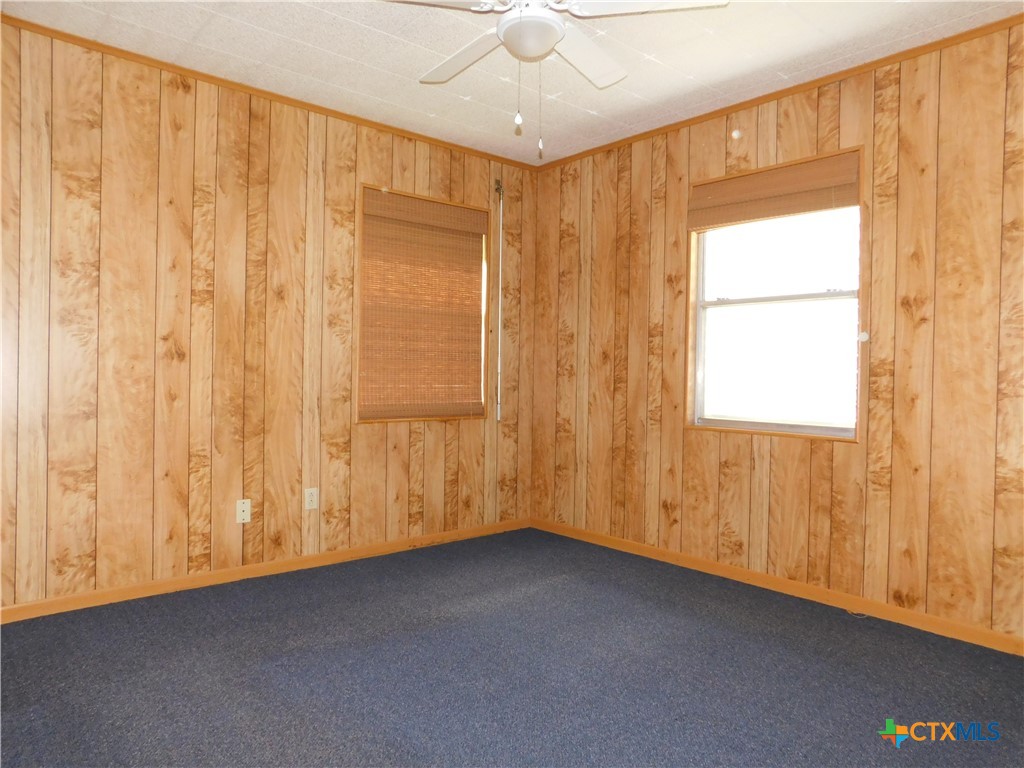 135 W Bayshore Drive Property Photo 13