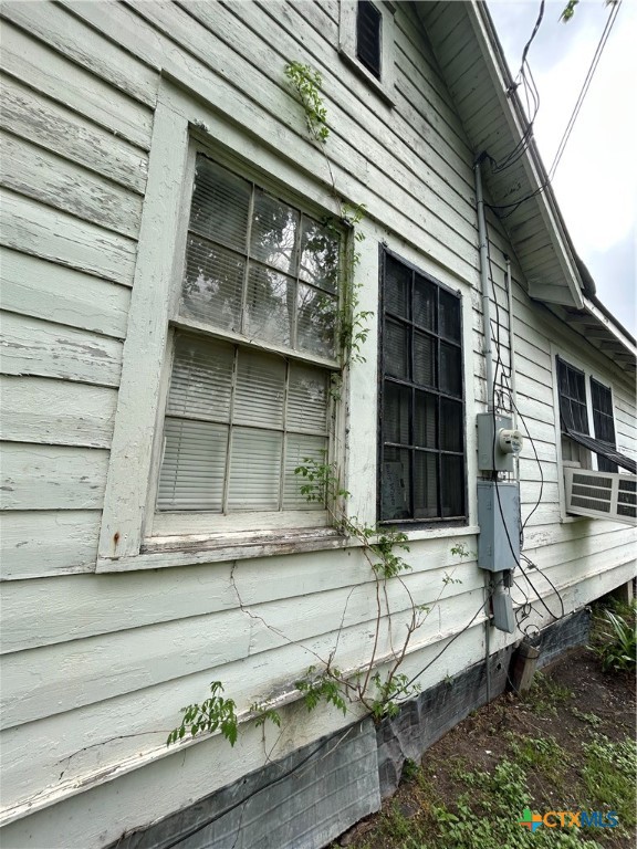 1511 E Constitution Street Property Photo 3