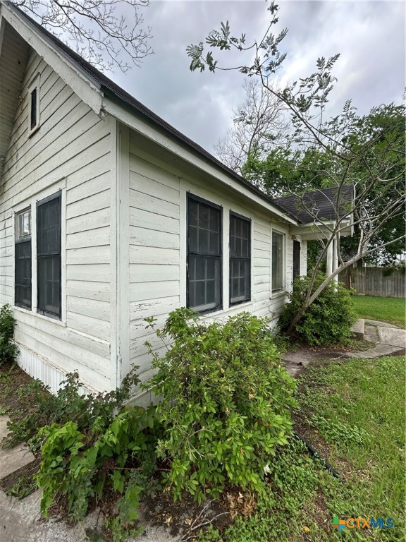 1511 E Constitution Street Property Photo 6