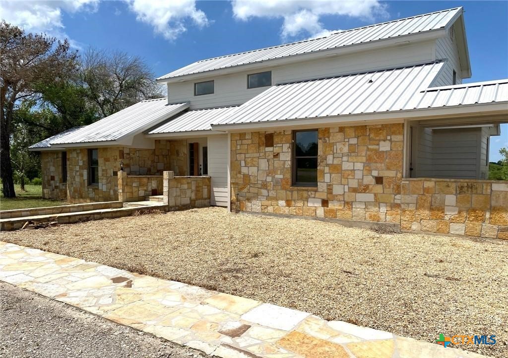 525 Teague Drive Property Photo 1