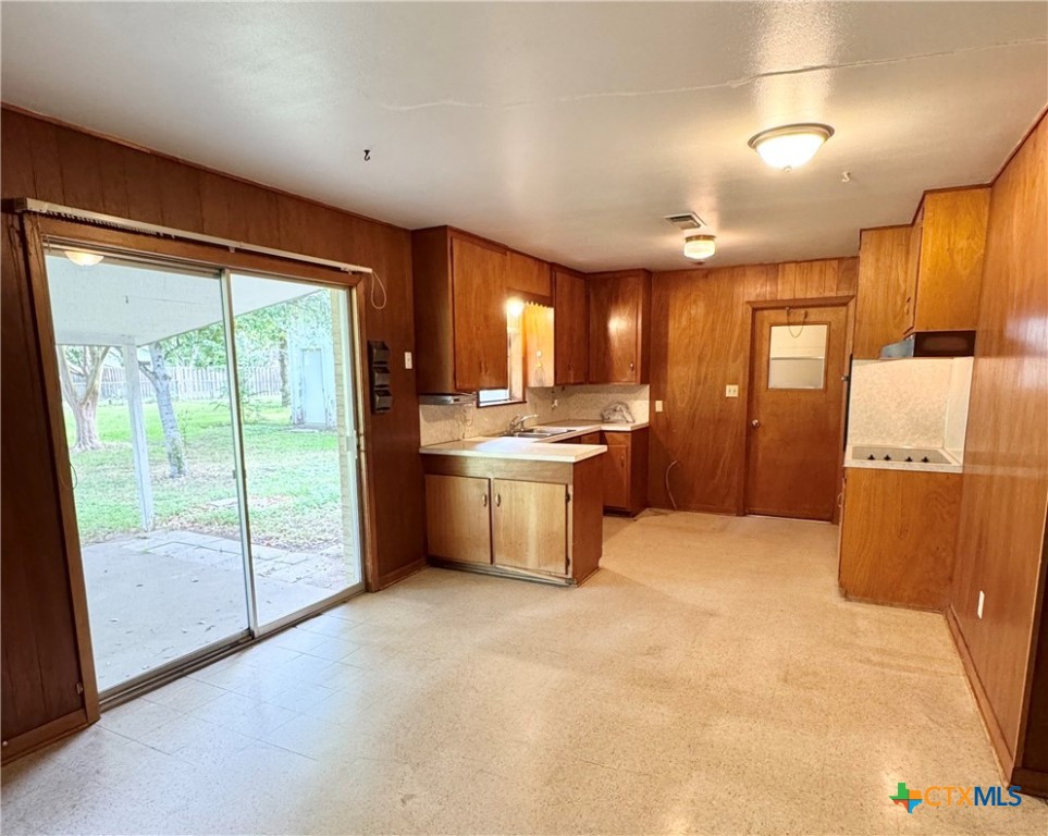 110 Edinburgh Street Property Photo 3