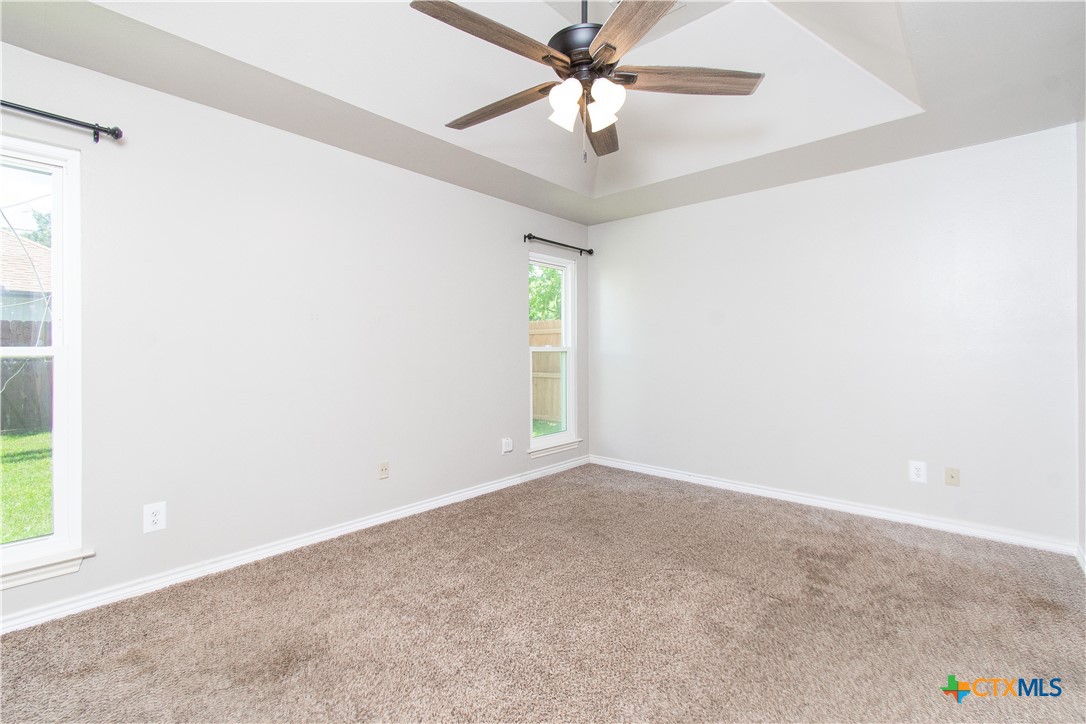 2318 Stratford Drive Property Photo 12