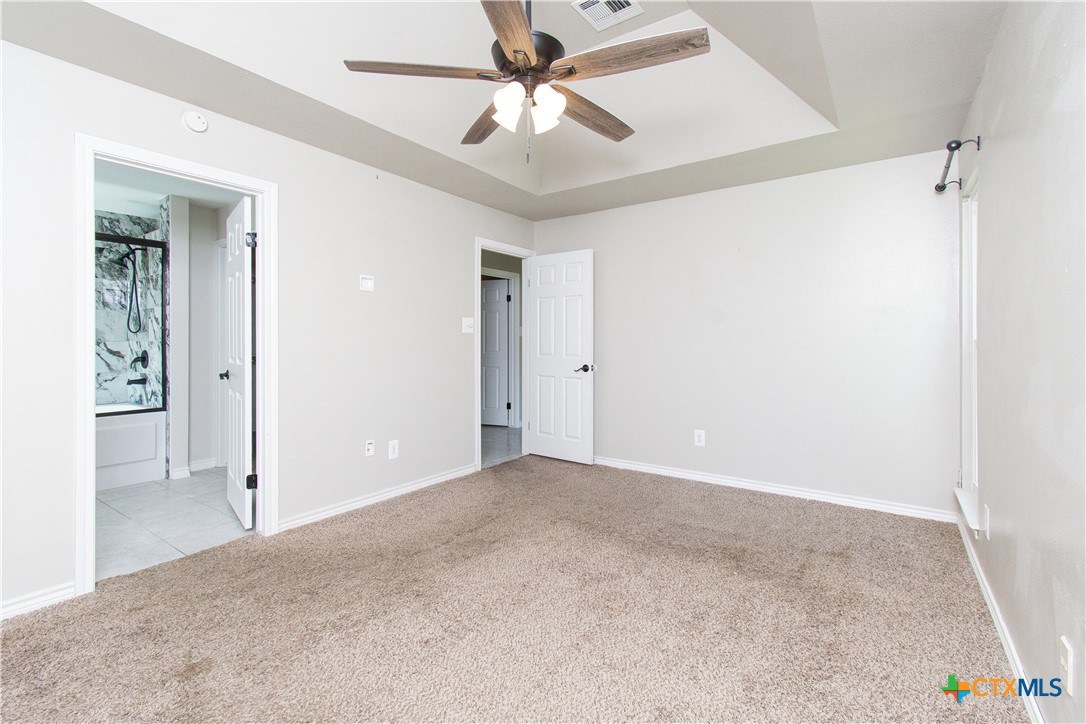 2318 Stratford Drive Property Photo 14