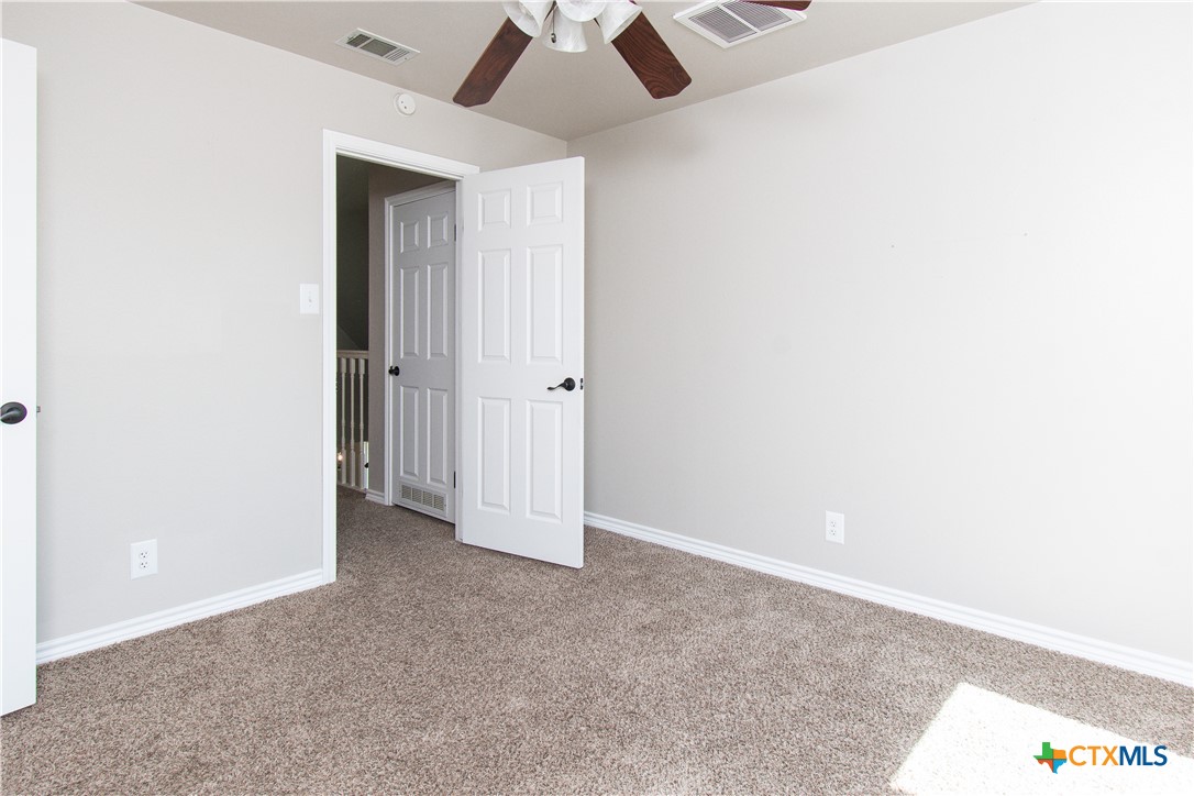 2318 Stratford Drive Property Photo 17