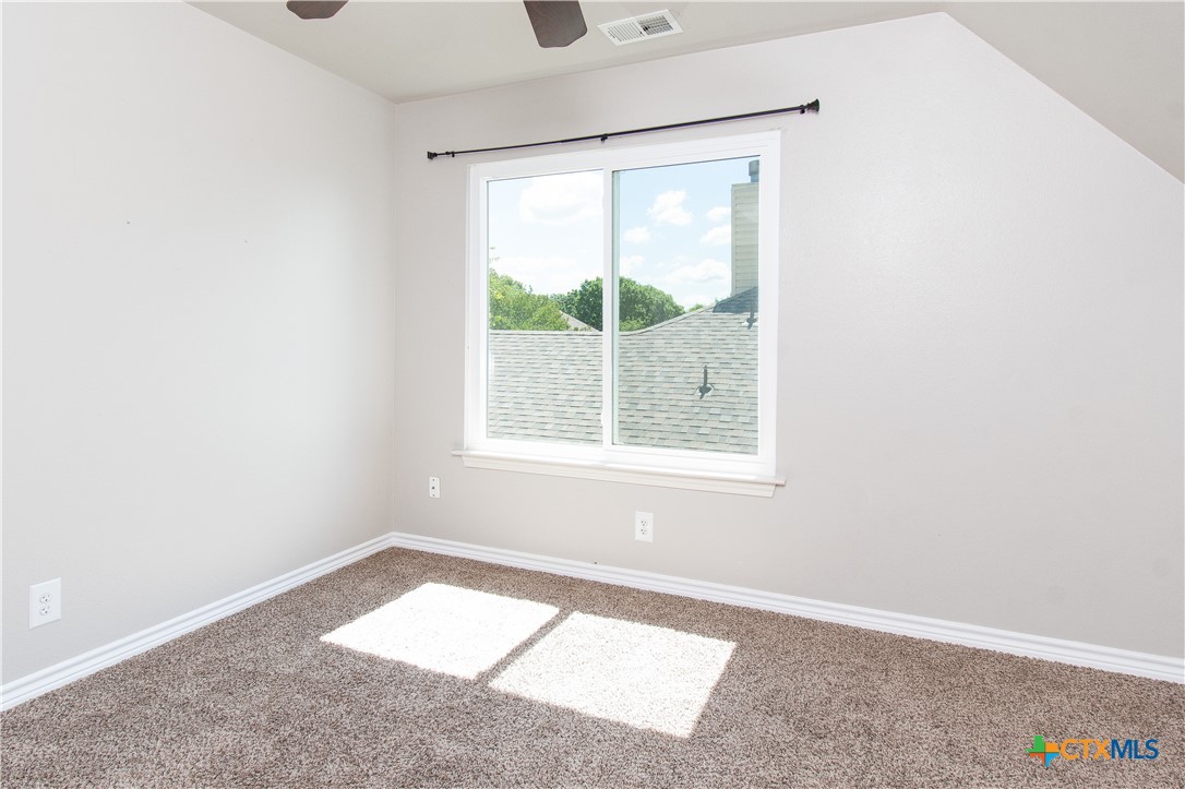 2318 Stratford Drive Property Photo 18
