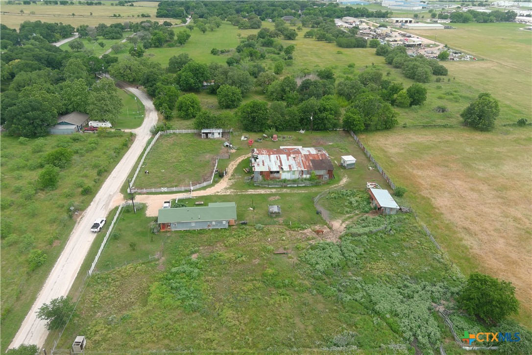 00 Lovers Lane Property Photo 8