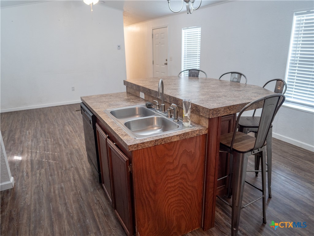 503 Oak Forest Road Property Photo 10
