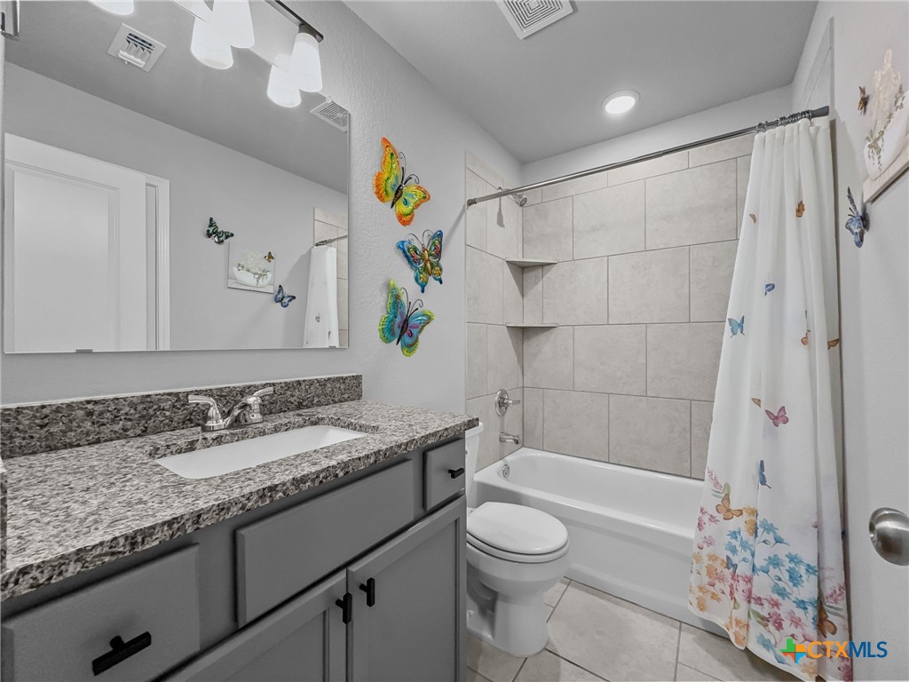 1525 Dryden Avenue Property Photo 4