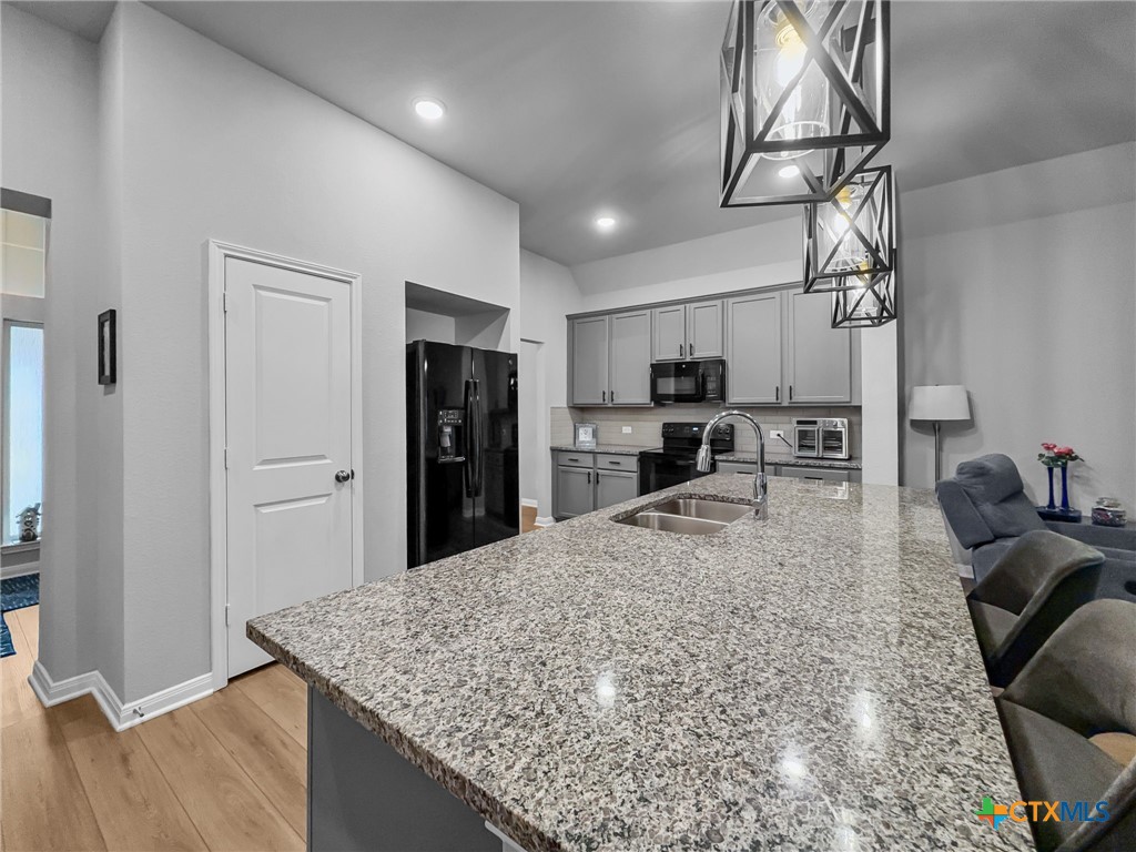 1525 Dryden Avenue Property Photo 12