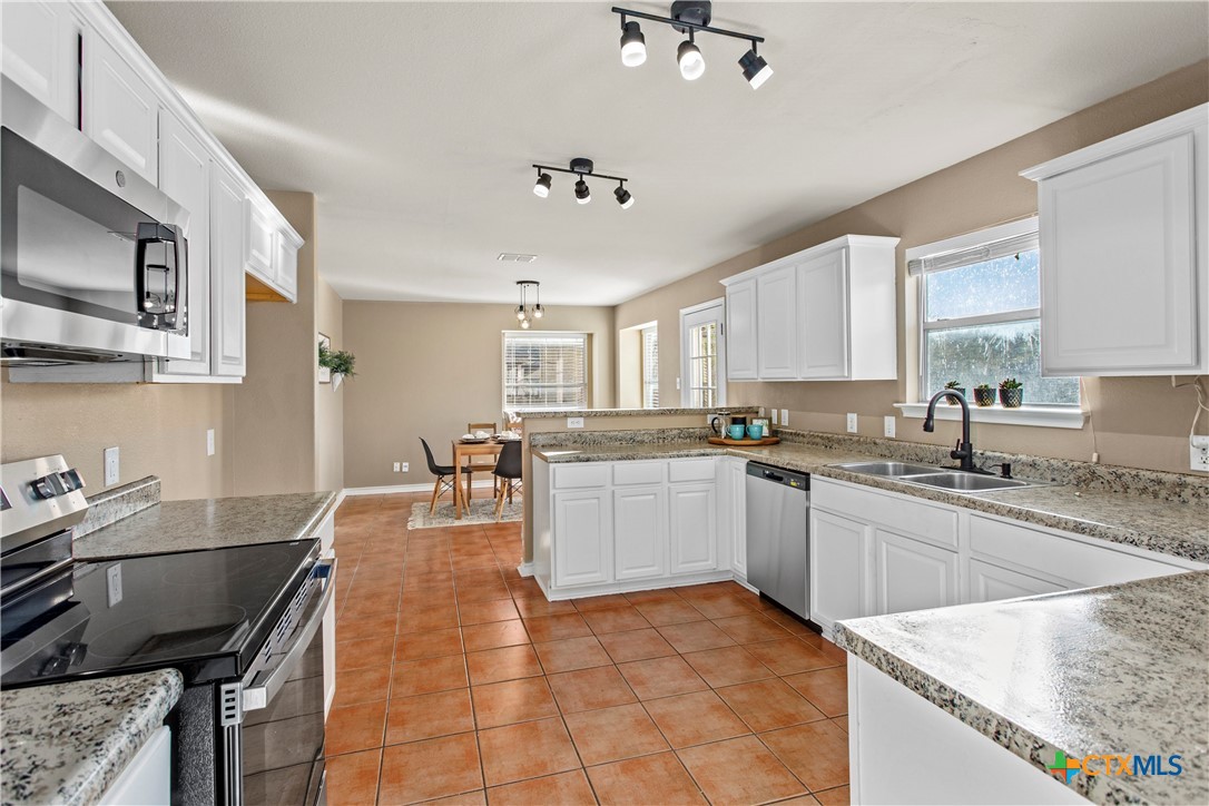 229 Rocky Ridge Drive Property Photo 12