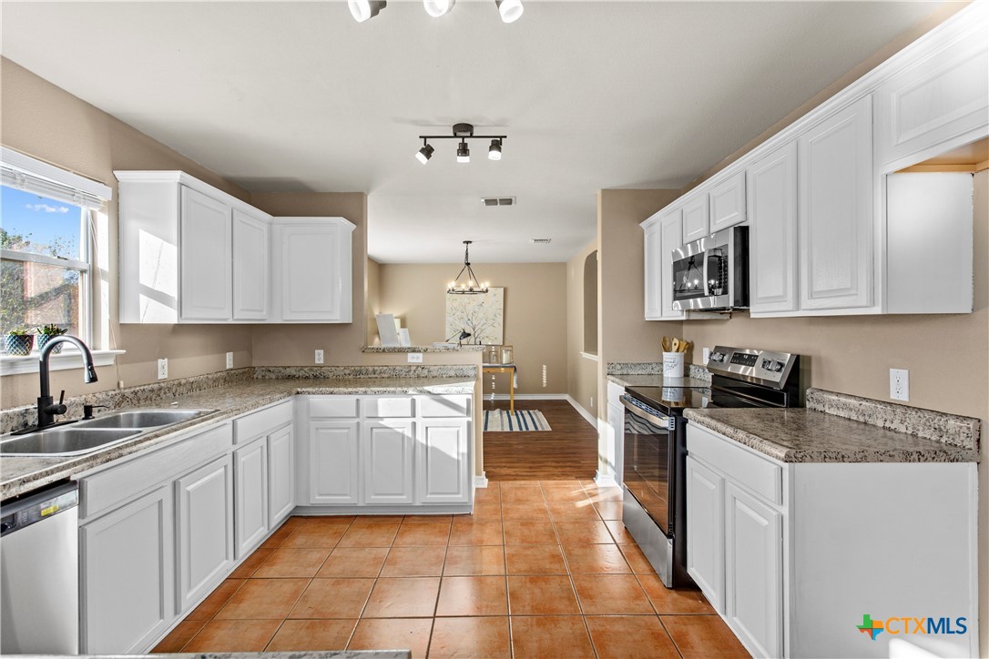 229 Rocky Ridge Drive Property Photo 14