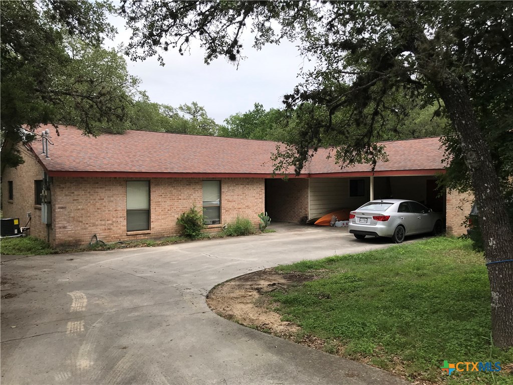 402 Deerwood Drive B Property Photo 1