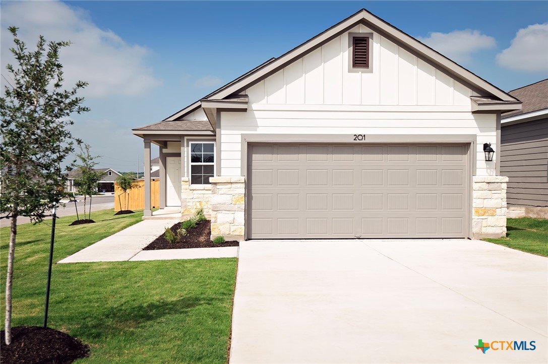 201 Escape Property Photo 1