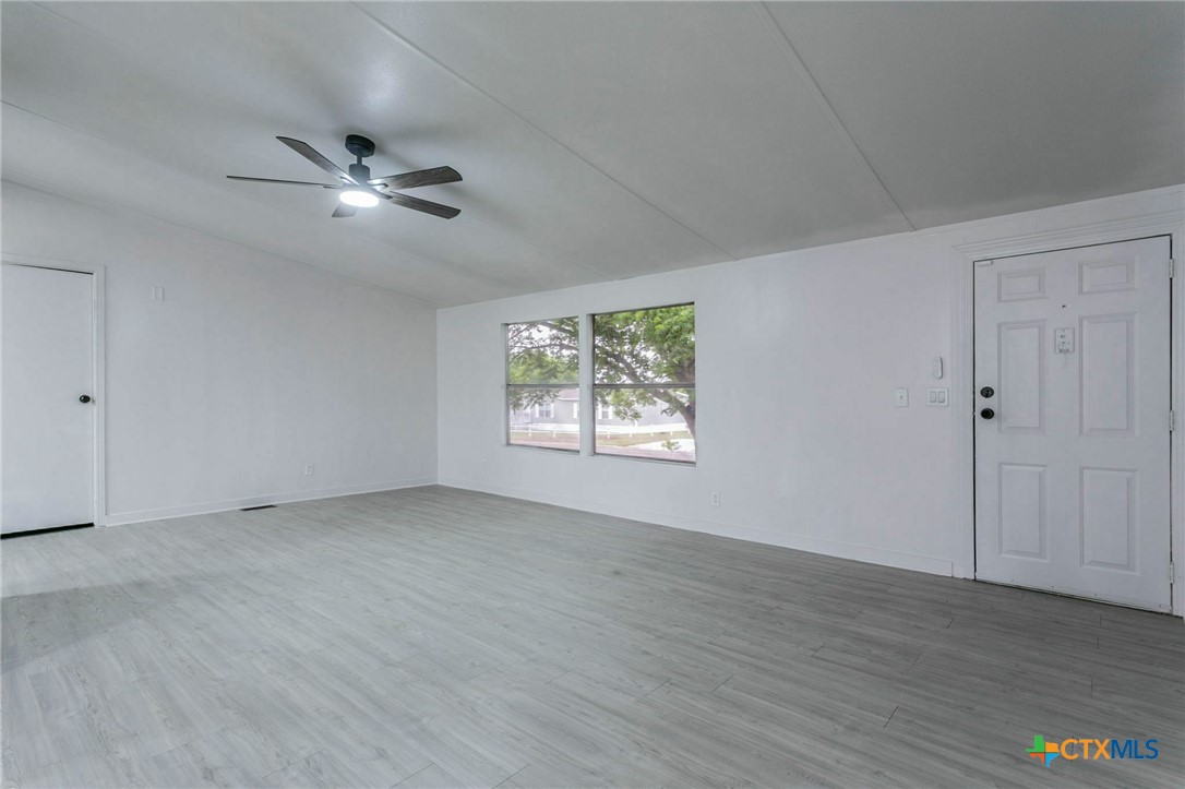 5215 Tiffany Circle Property Photo 15
