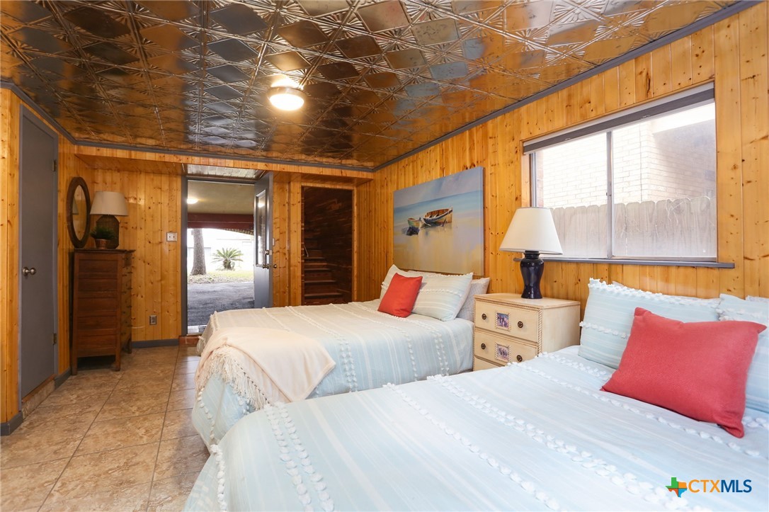 1087 Driftwind Drive Property Photo 14