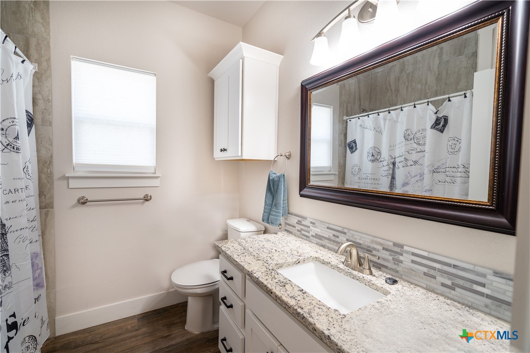 1587 Lakeshore Drive Property Photo 15