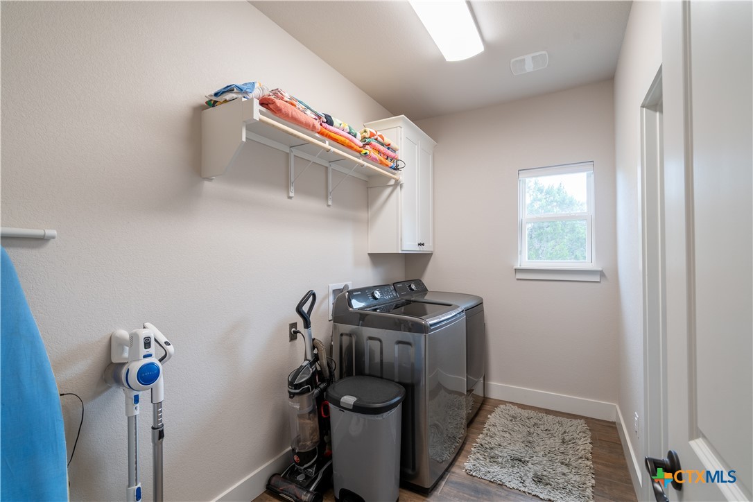 1587 Lakeshore Drive Property Photo 17