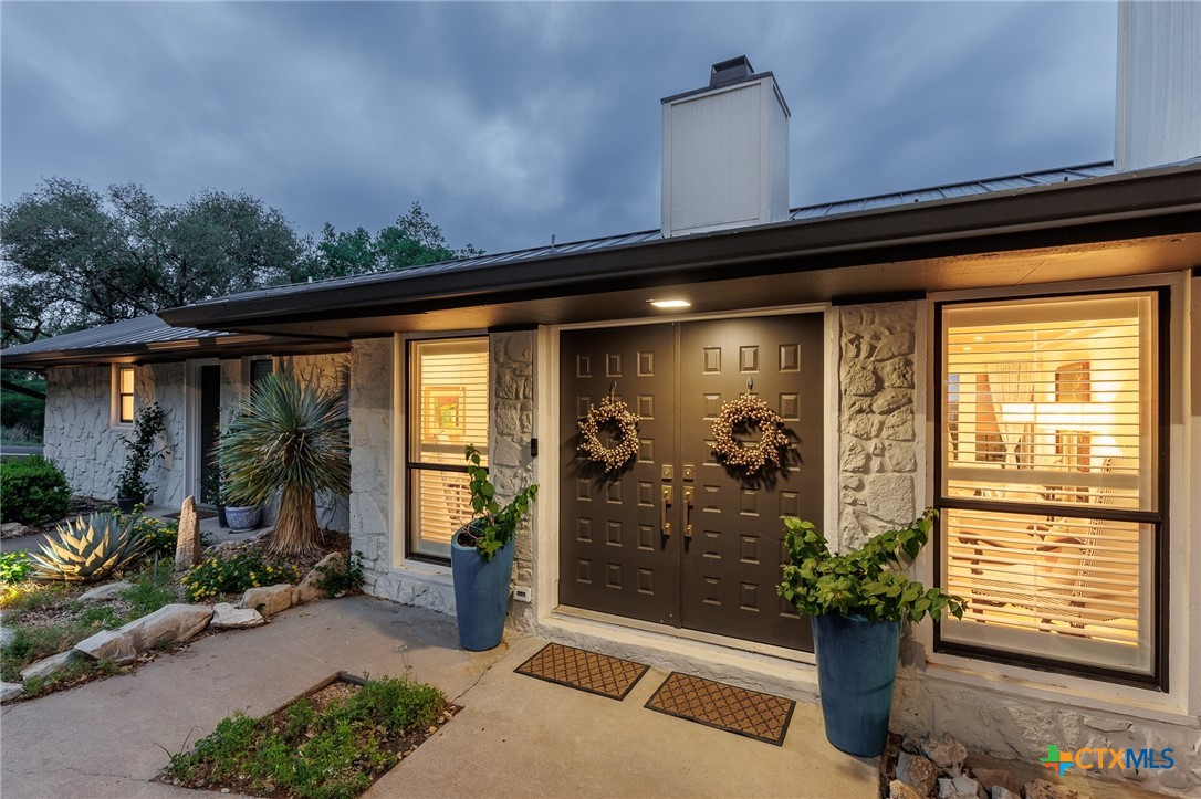 209 Full Moon Property Photo 5