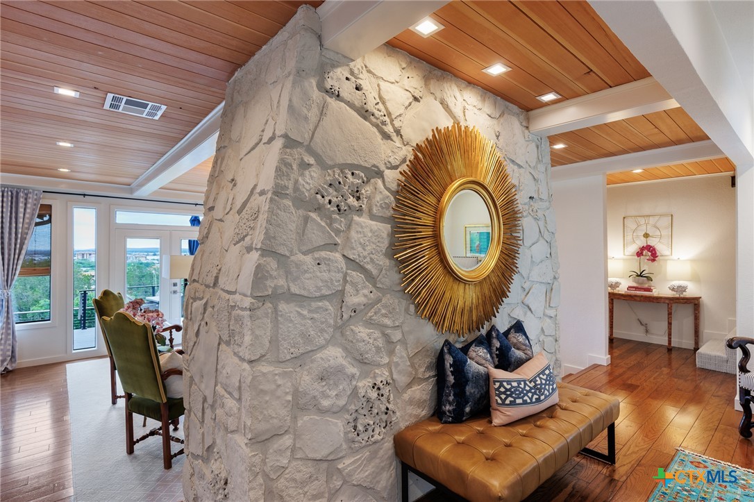 209 Full Moon Property Photo 12
