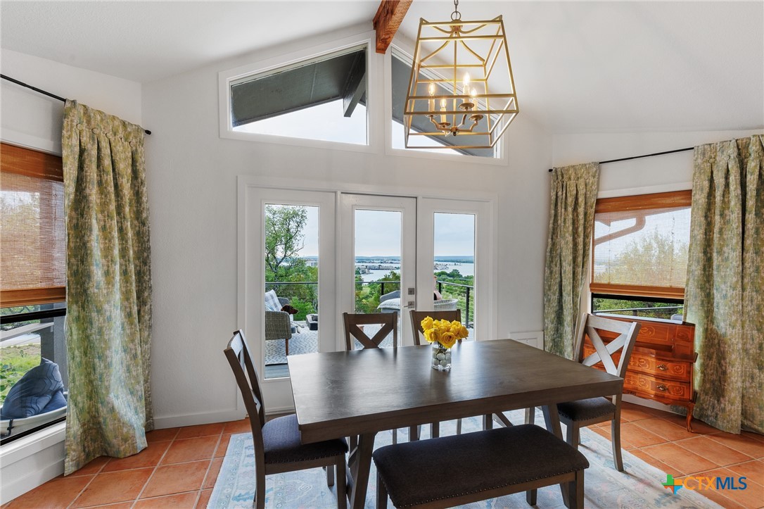 209 Full Moon Property Photo 13