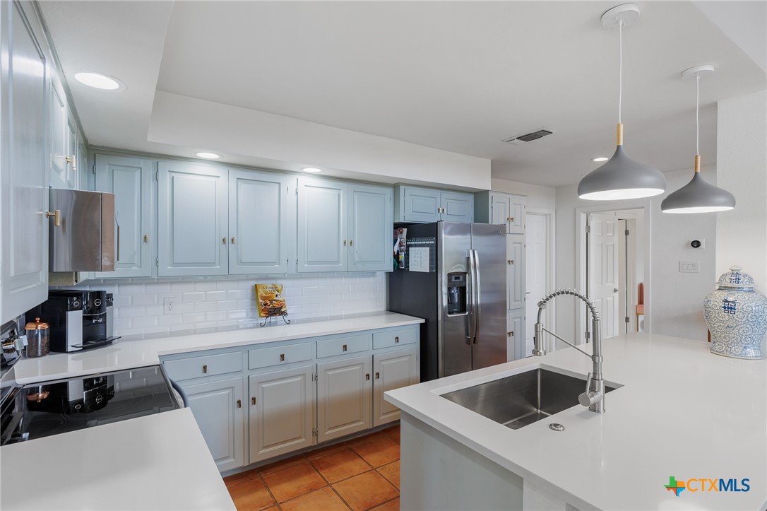 209 Full Moon Property Photo 16