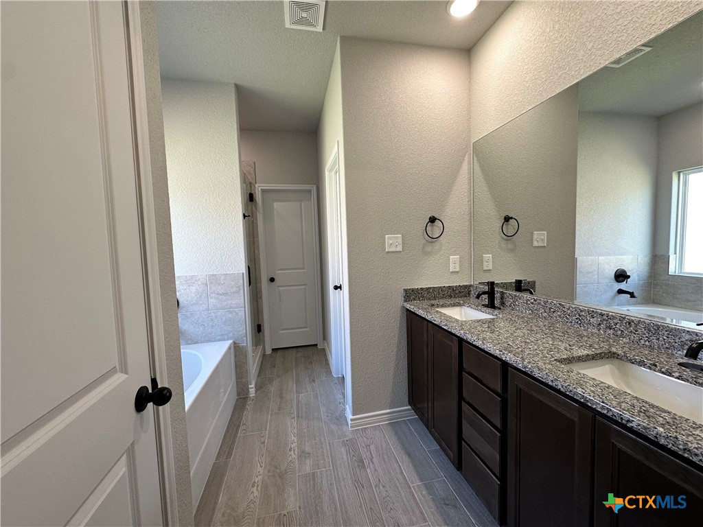 3103 Seeker Street Property Photo 15