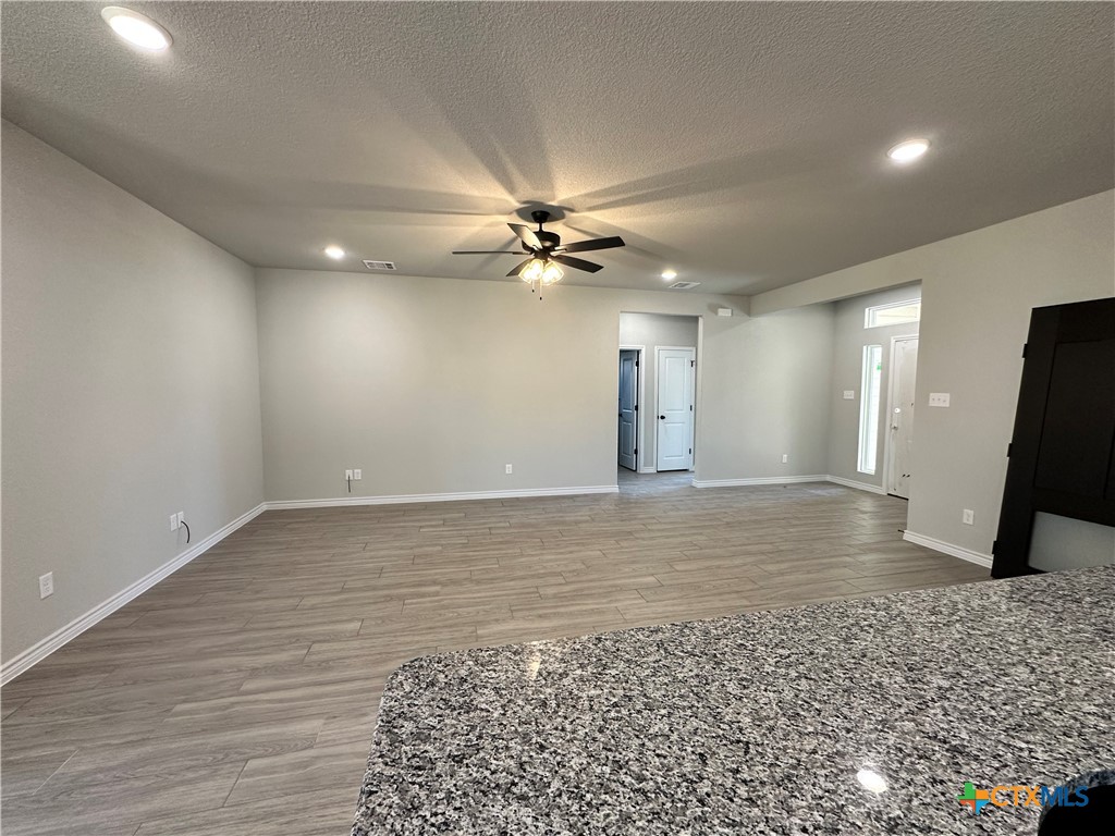 3007 Seeker Street Property Photo 10