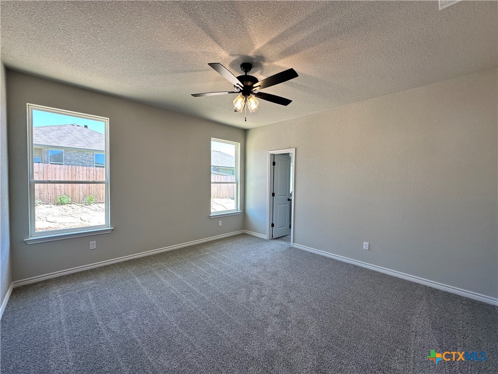 3007 Seeker Street Property Photo 11