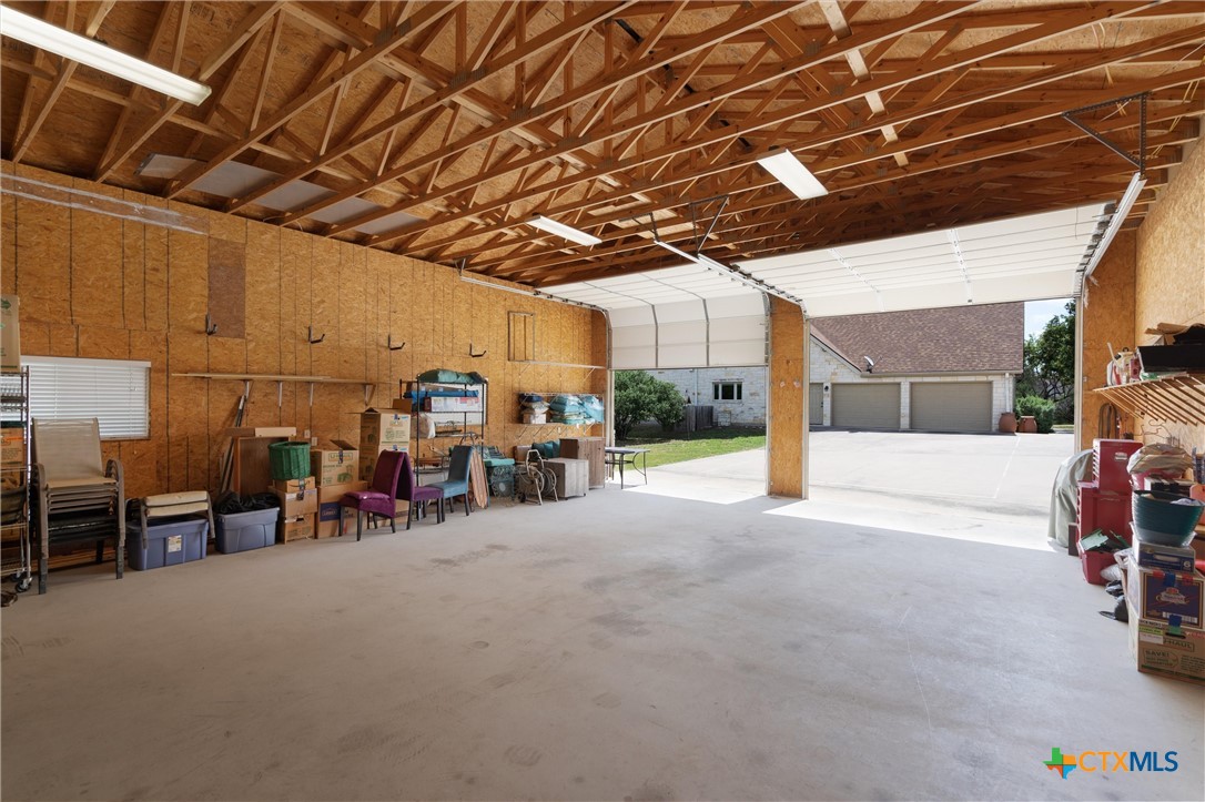 120 Oak Meadow Trail Property Photo 40