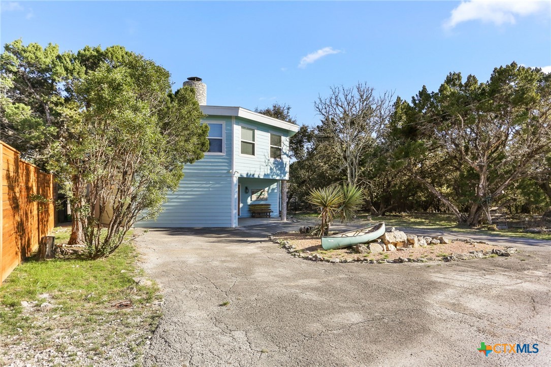 1433 Riviera Drive Property Photo 3