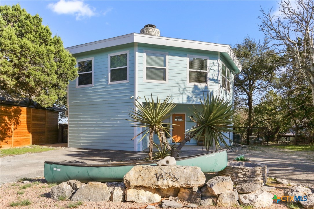 1433 Riviera Drive Property Photo 4