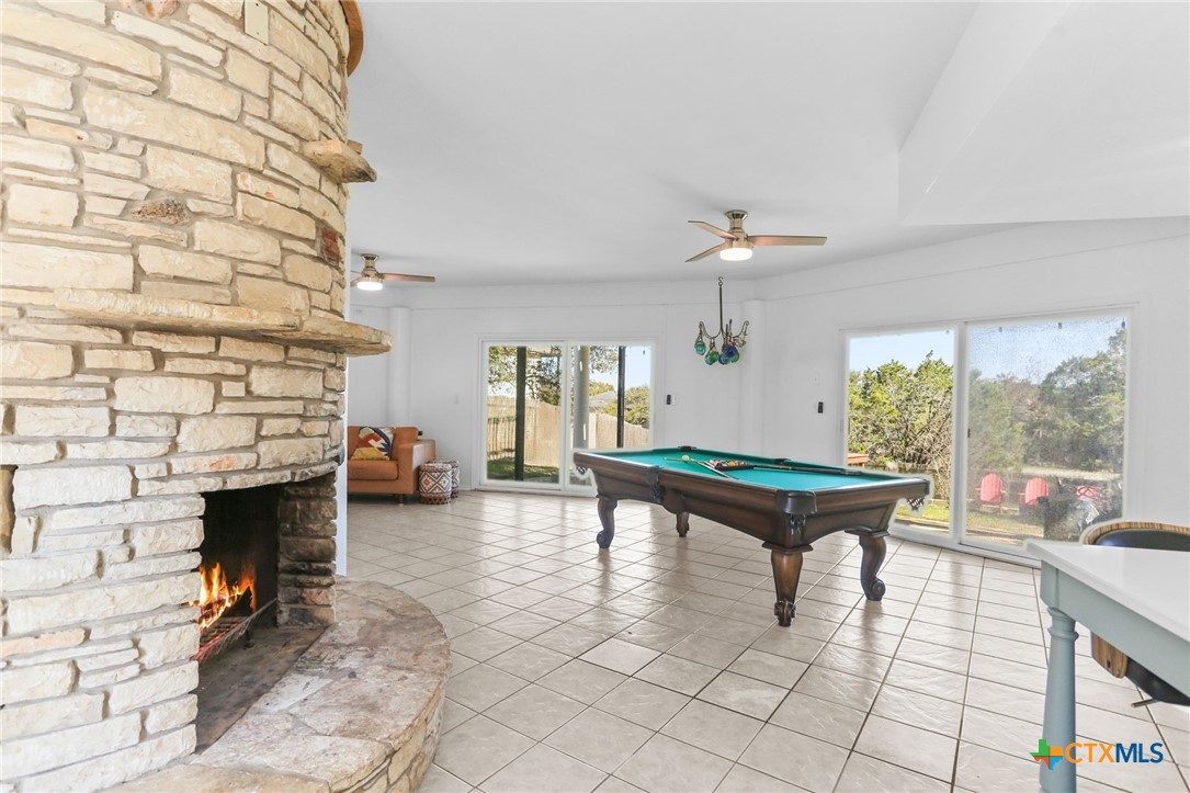 1433 Riviera Drive Property Photo 8