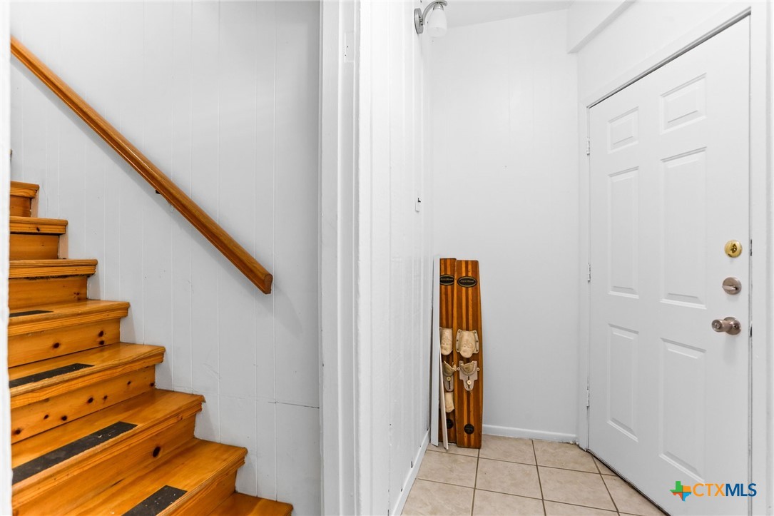1433 Riviera Drive Property Photo 14