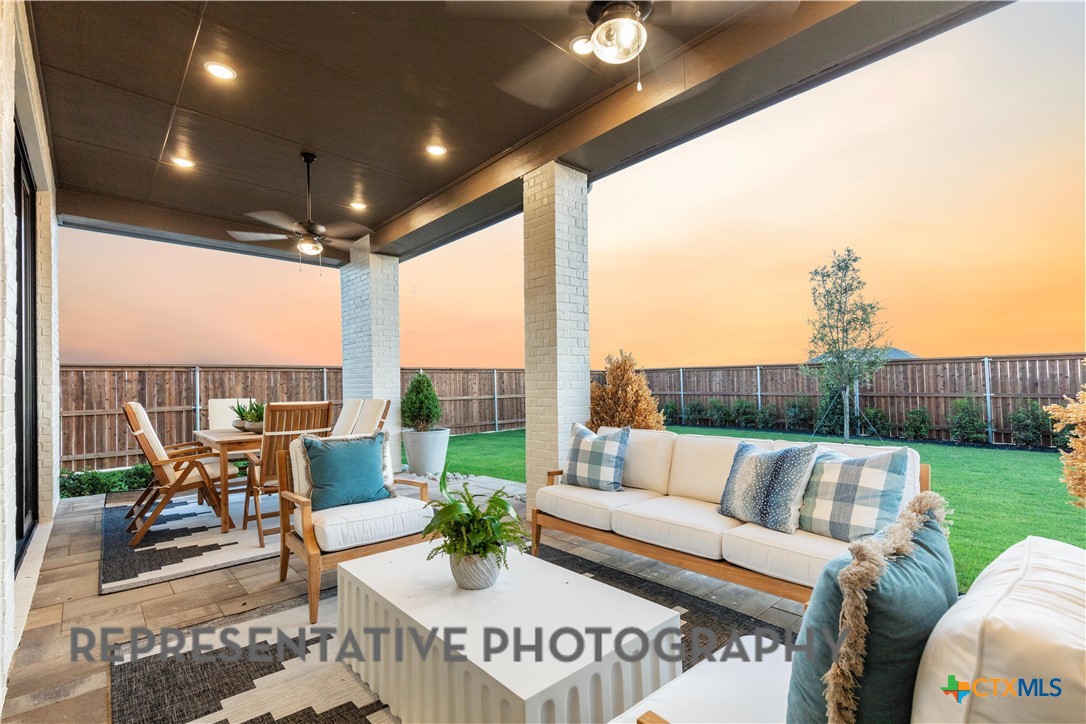 186 Lacey Oak Property Photo 30