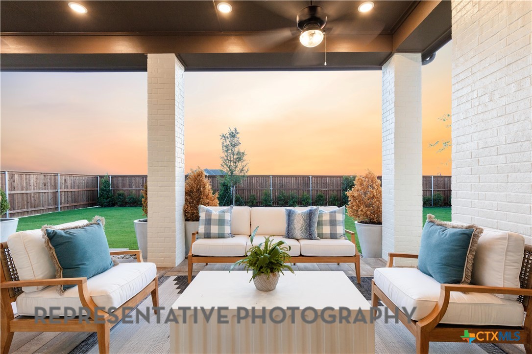 186 Lacey Oak Property Photo 31
