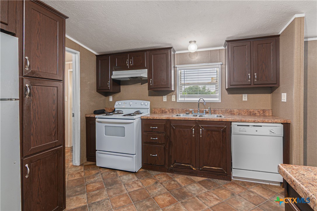 5677 And 5671 Huber Road Property Photo 18