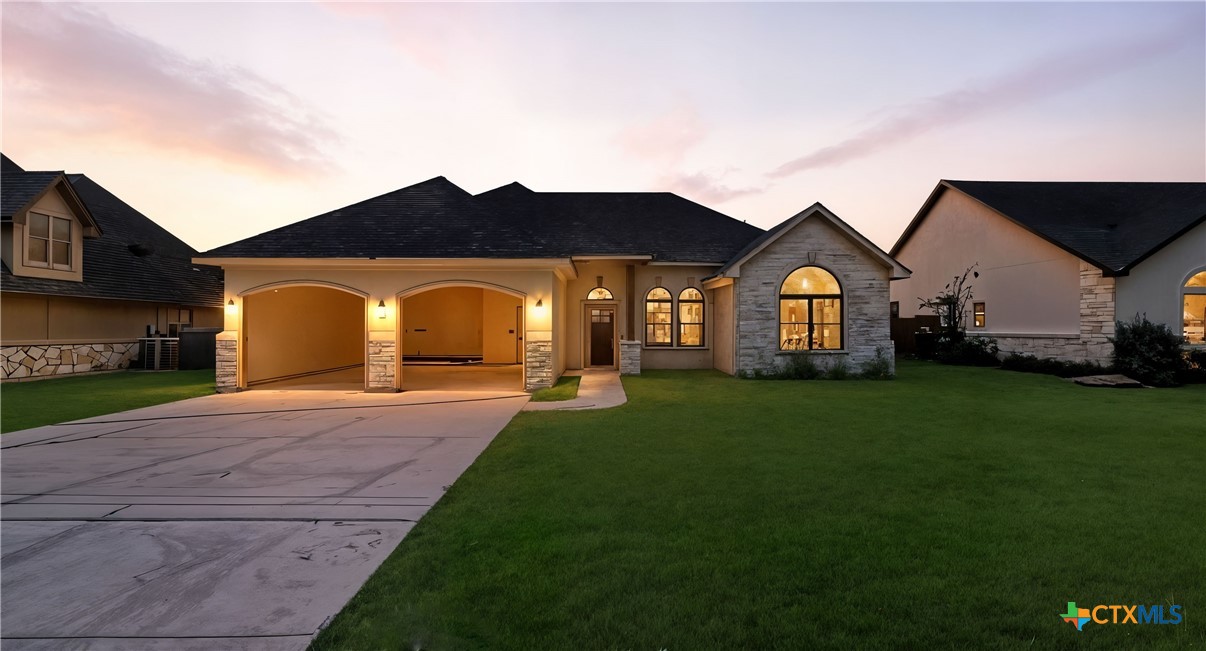 301 Live Oak