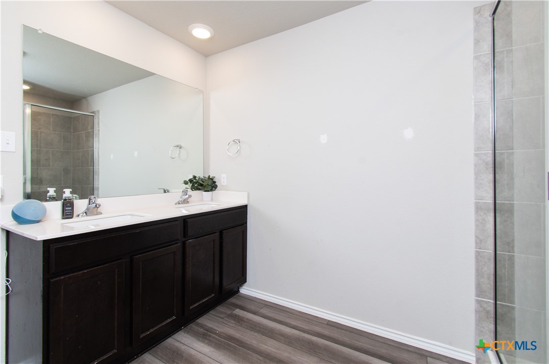 8512 Cantera Ridge Road Property Photo 12