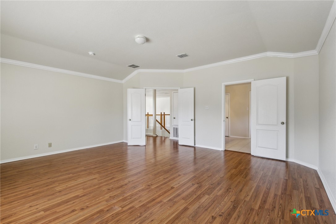 2430 Dove Crossing Drive Property Photo 15