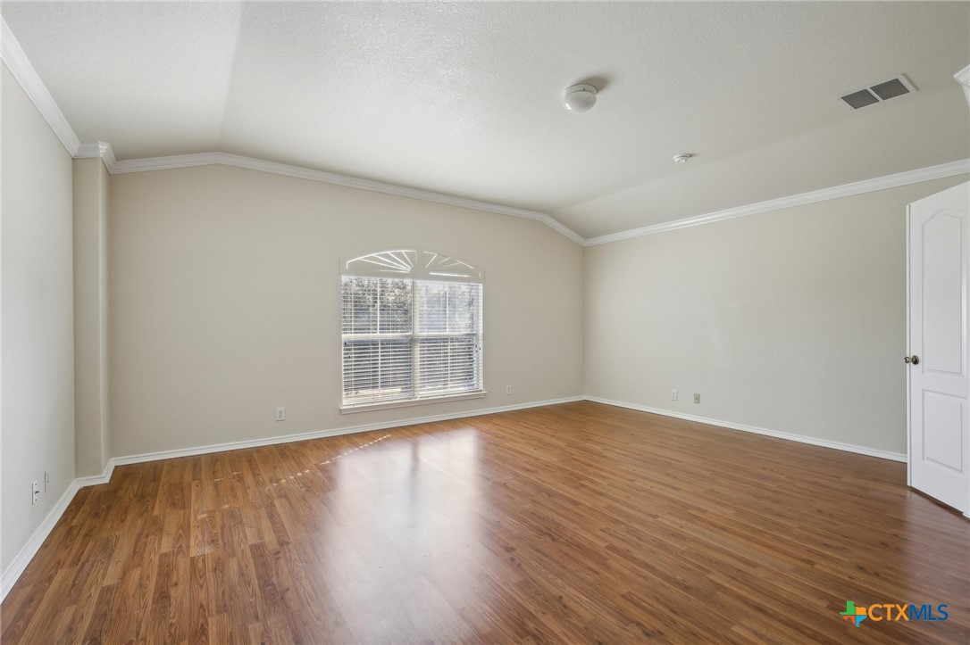 2430 Dove Crossing Drive Property Photo 16